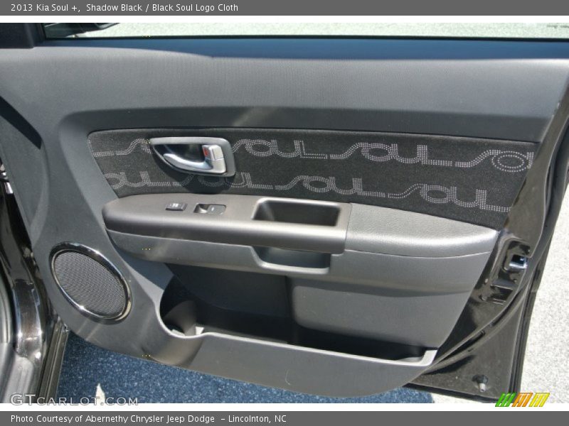 Shadow Black / Black Soul Logo Cloth 2013 Kia Soul +