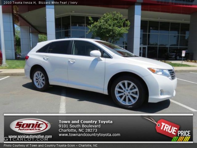 Blizzard White Pearl / Ivory 2010 Toyota Venza I4