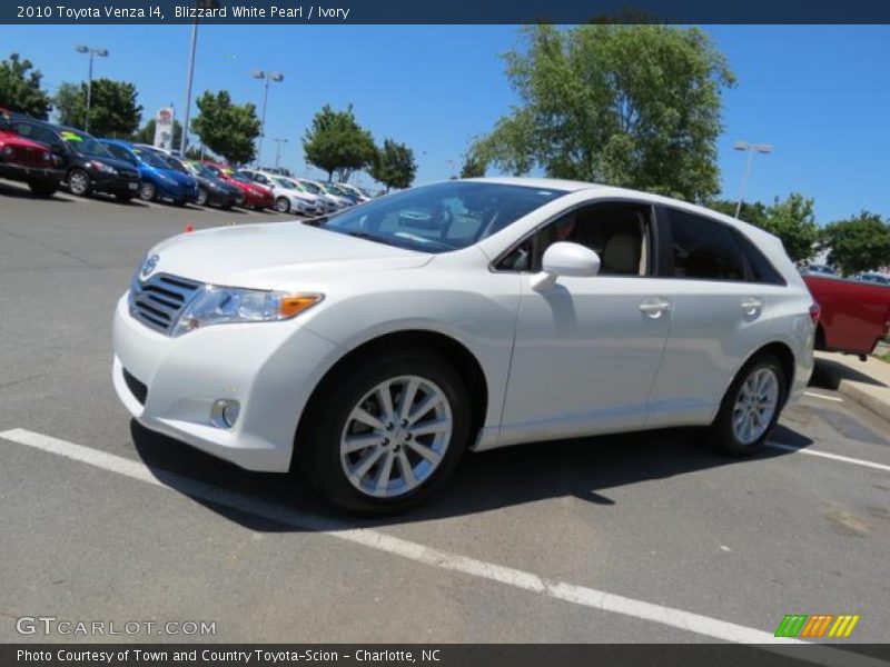 Blizzard White Pearl / Ivory 2010 Toyota Venza I4