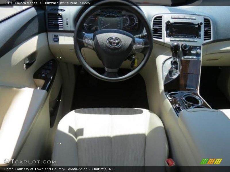 Blizzard White Pearl / Ivory 2010 Toyota Venza I4