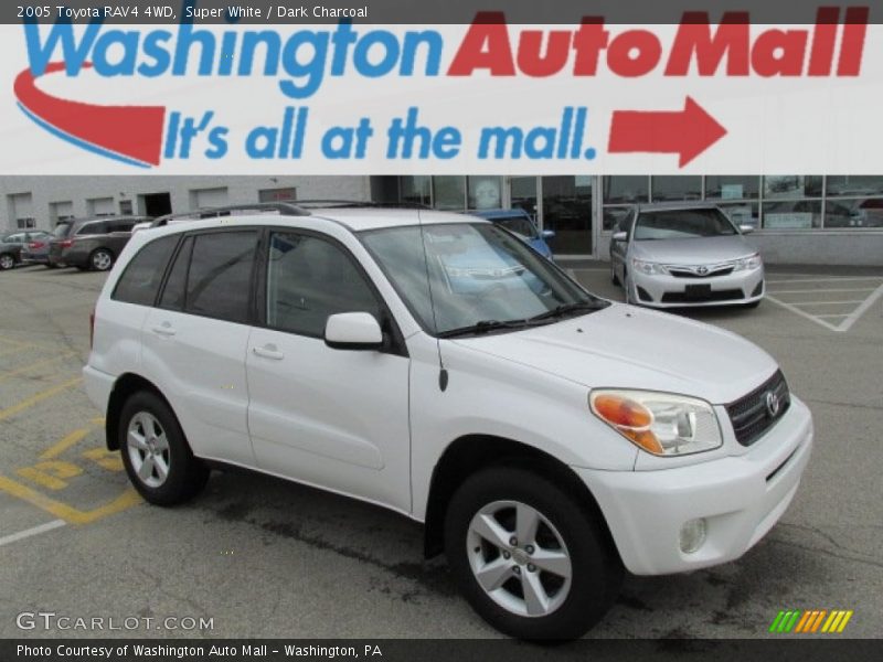 Super White / Dark Charcoal 2005 Toyota RAV4 4WD