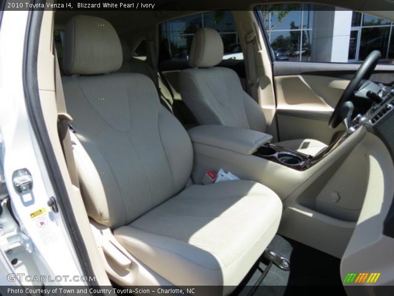 Blizzard White Pearl / Ivory 2010 Toyota Venza I4