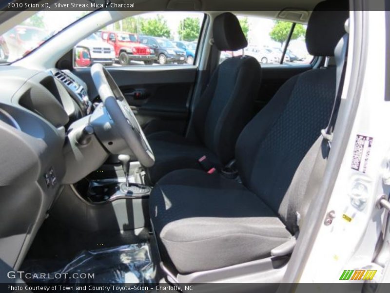 Silver Streak Mica / Charcoal 2010 Scion xD
