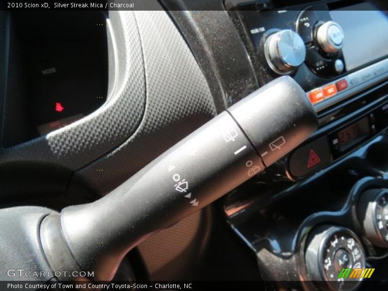 Silver Streak Mica / Charcoal 2010 Scion xD