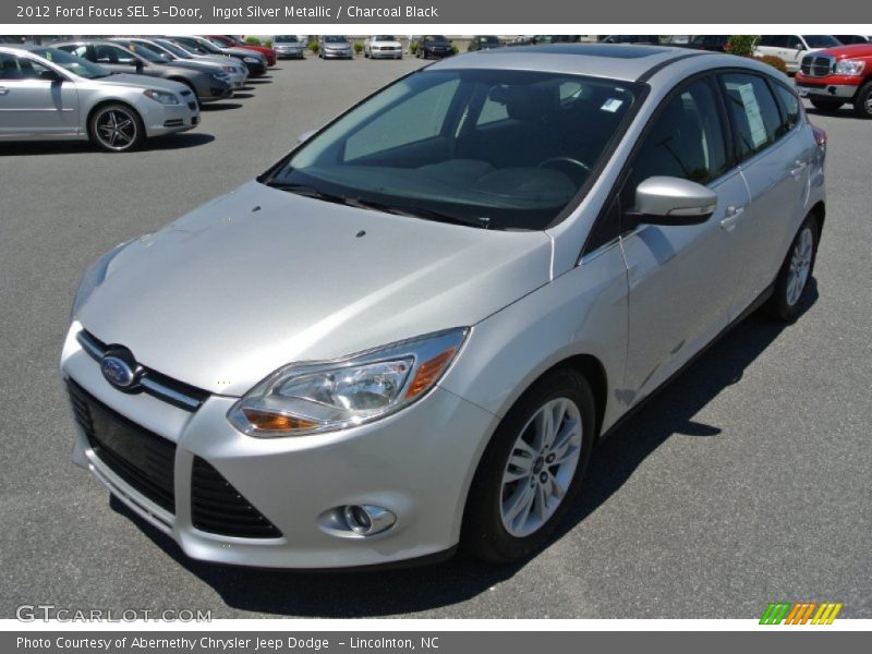 Front 3/4 View of 2012 Focus SEL 5-Door