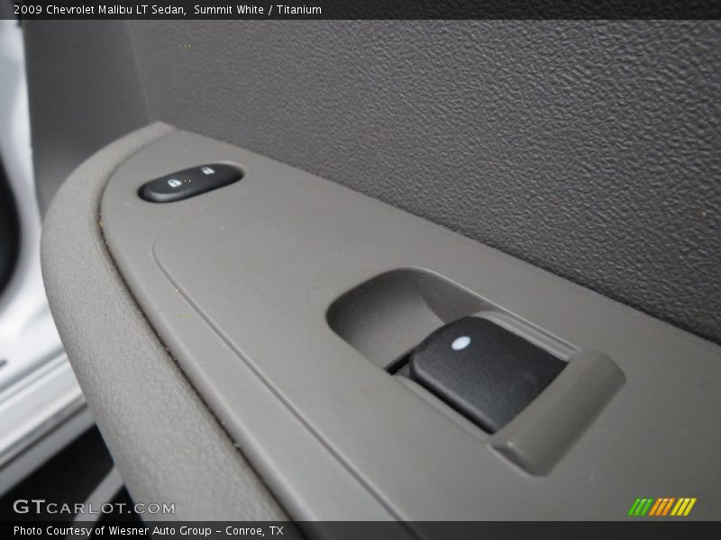 Summit White / Titanium 2009 Chevrolet Malibu LT Sedan