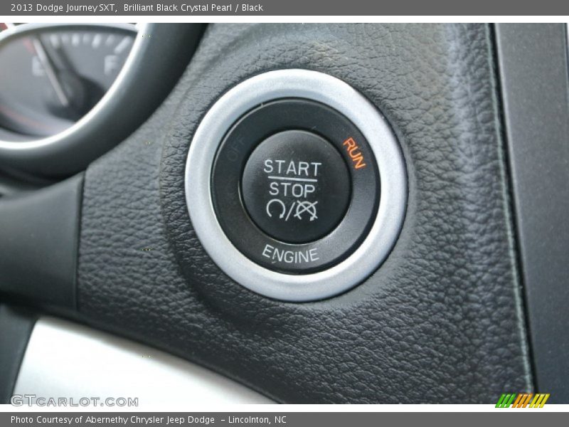 Brilliant Black Crystal Pearl / Black 2013 Dodge Journey SXT