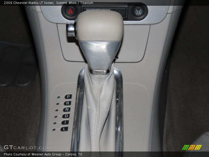 Summit White / Titanium 2009 Chevrolet Malibu LT Sedan