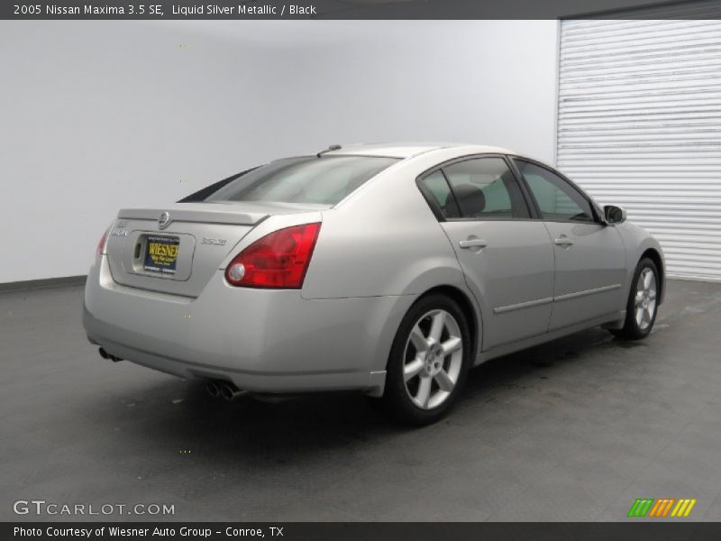 Liquid Silver Metallic / Black 2005 Nissan Maxima 3.5 SE