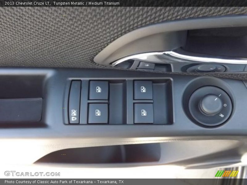 Tungsten Metallic / Medium Titanium 2013 Chevrolet Cruze LT