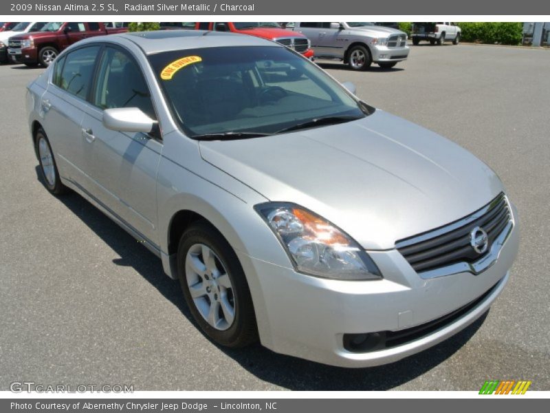 Radiant Silver Metallic / Charcoal 2009 Nissan Altima 2.5 SL