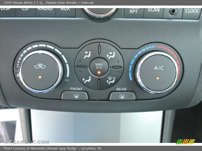 Radiant Silver Metallic / Charcoal 2009 Nissan Altima 2.5 SL
