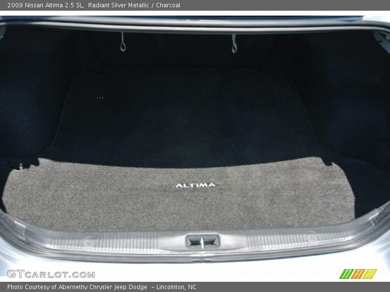 Radiant Silver Metallic / Charcoal 2009 Nissan Altima 2.5 SL