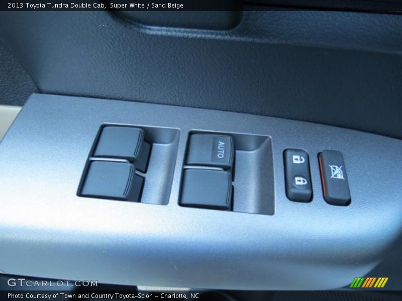 Super White / Sand Beige 2013 Toyota Tundra Double Cab