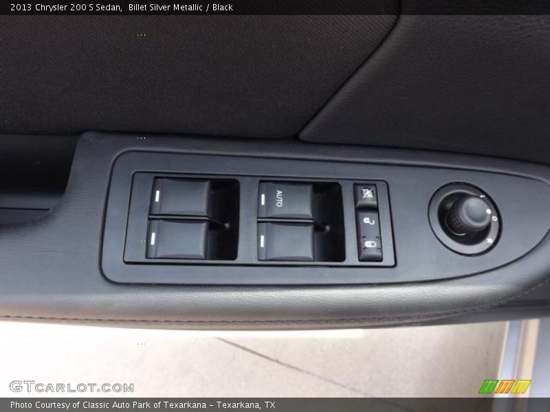 Billet Silver Metallic / Black 2013 Chrysler 200 S Sedan