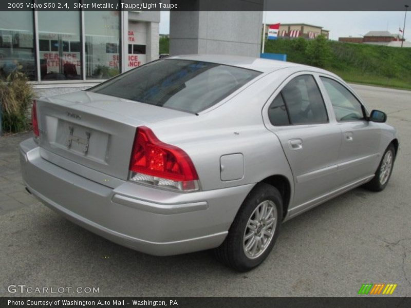 Silver Metallic / Taupe/Light Taupe 2005 Volvo S60 2.4