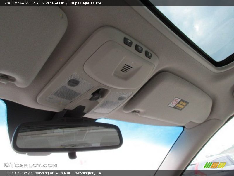 Silver Metallic / Taupe/Light Taupe 2005 Volvo S60 2.4