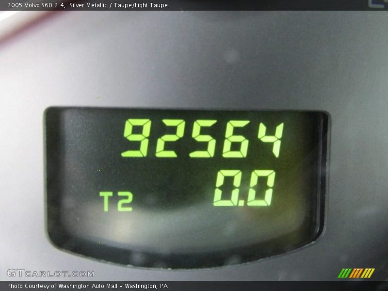 Silver Metallic / Taupe/Light Taupe 2005 Volvo S60 2.4