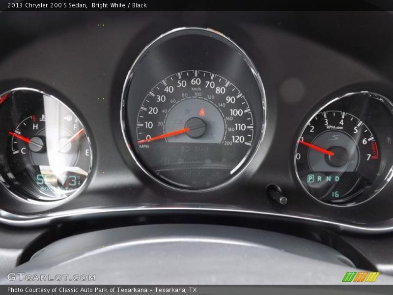 Bright White / Black 2013 Chrysler 200 S Sedan