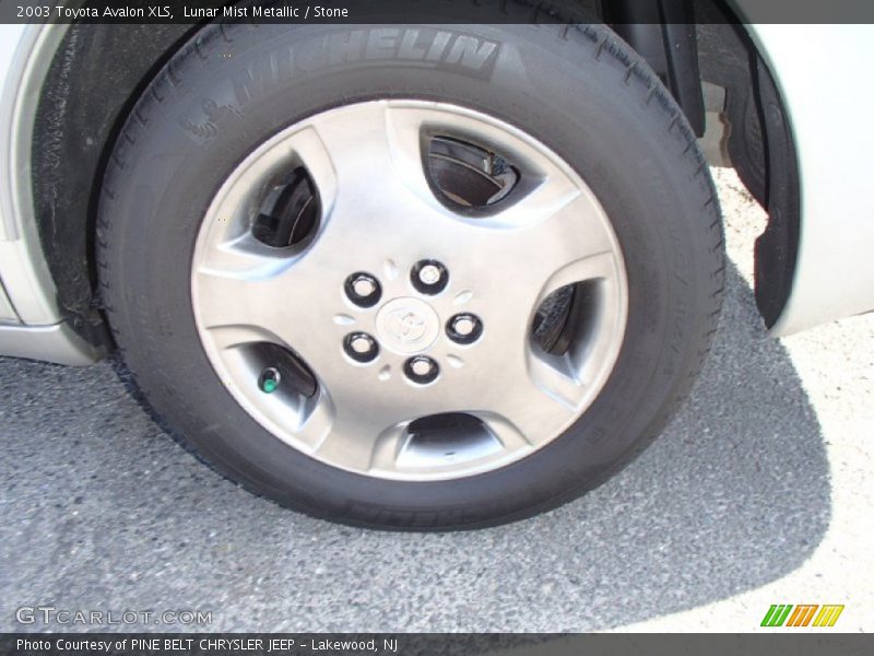 Lunar Mist Metallic / Stone 2003 Toyota Avalon XLS