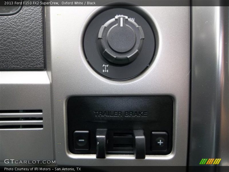 Oxford White / Black 2013 Ford F150 FX2 SuperCrew