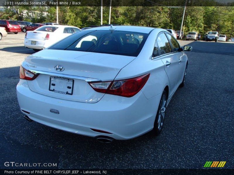 Pearl White / Black 2011 Hyundai Sonata SE