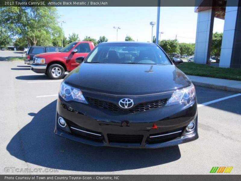 Attitude Black Metallic / Black/Ash 2013 Toyota Camry SE