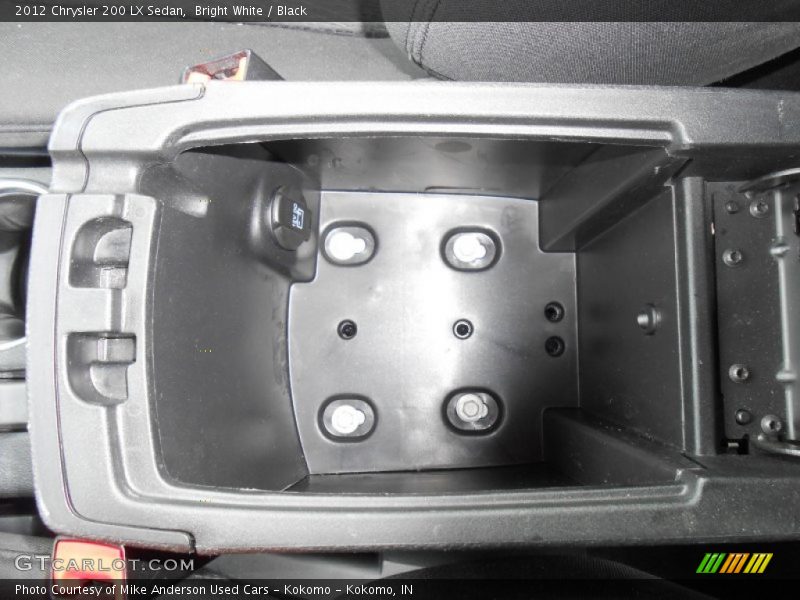 Bright White / Black 2012 Chrysler 200 LX Sedan