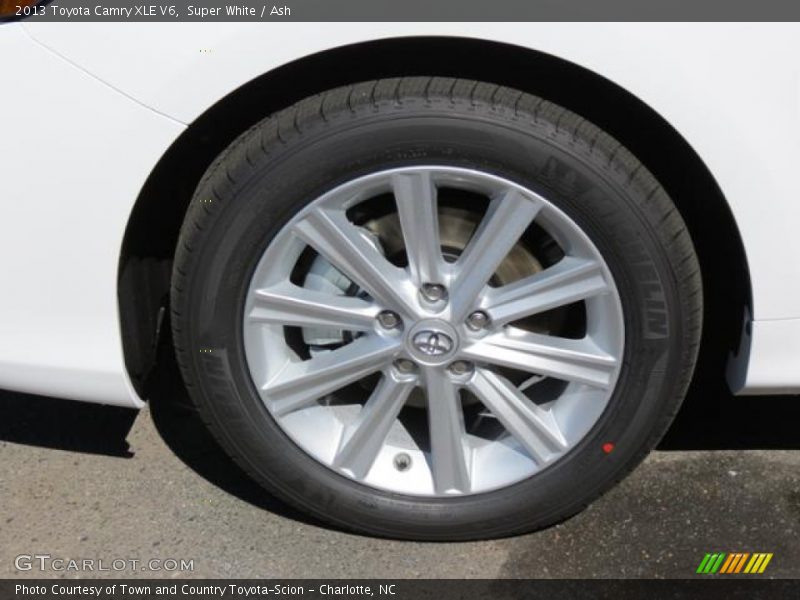 Super White / Ash 2013 Toyota Camry XLE V6