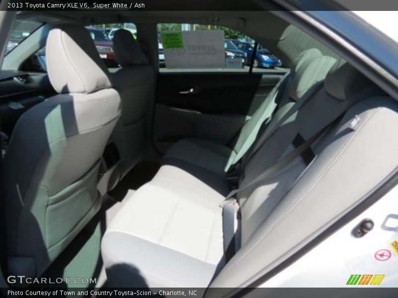 Super White / Ash 2013 Toyota Camry XLE V6