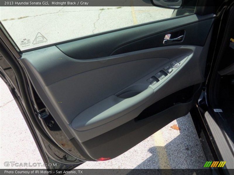 Midnight Black / Gray 2013 Hyundai Sonata GLS