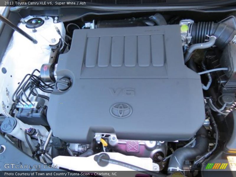 Super White / Ash 2013 Toyota Camry XLE V6