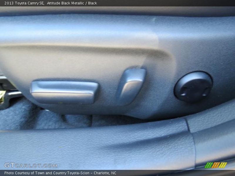 Attitude Black Metallic / Black 2013 Toyota Camry SE
