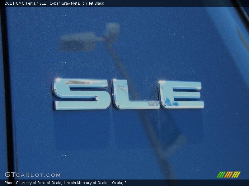 Cyber Gray Metallic / Jet Black 2011 GMC Terrain SLE