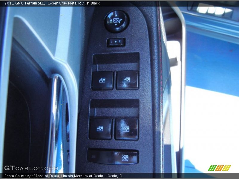 Cyber Gray Metallic / Jet Black 2011 GMC Terrain SLE