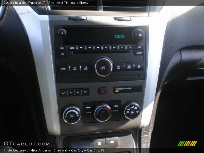 Red Jewel Tintcoat / Ebony 2010 Chevrolet Traverse LT