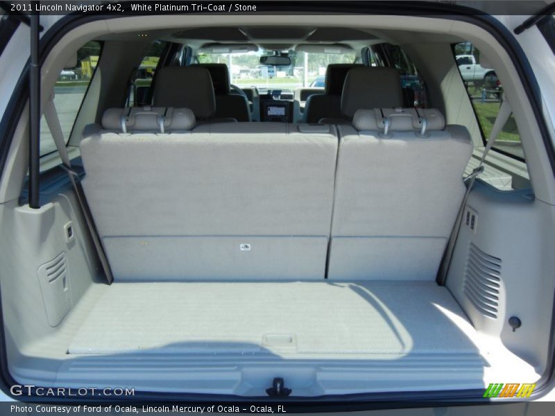  2011 Navigator 4x2 Trunk