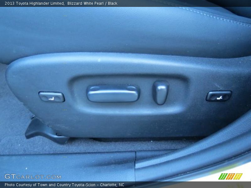 Blizzard White Pearl / Black 2013 Toyota Highlander Limited