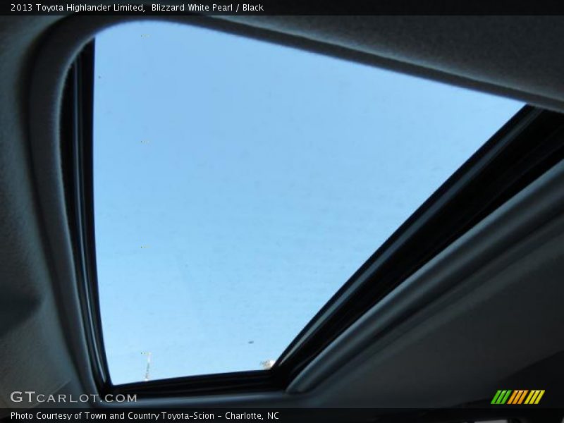 Blizzard White Pearl / Black 2013 Toyota Highlander Limited