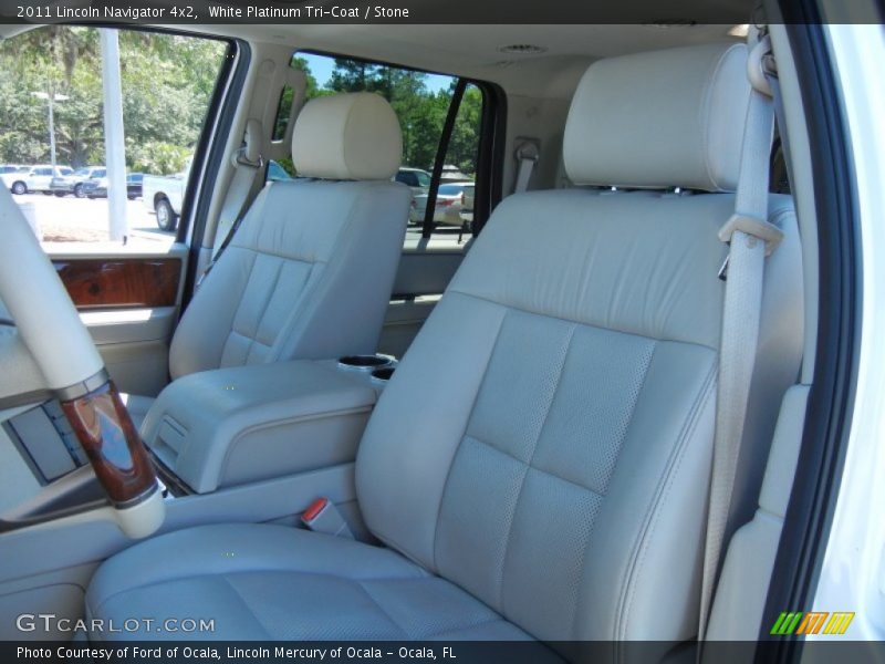 Front Seat of 2011 Navigator 4x2