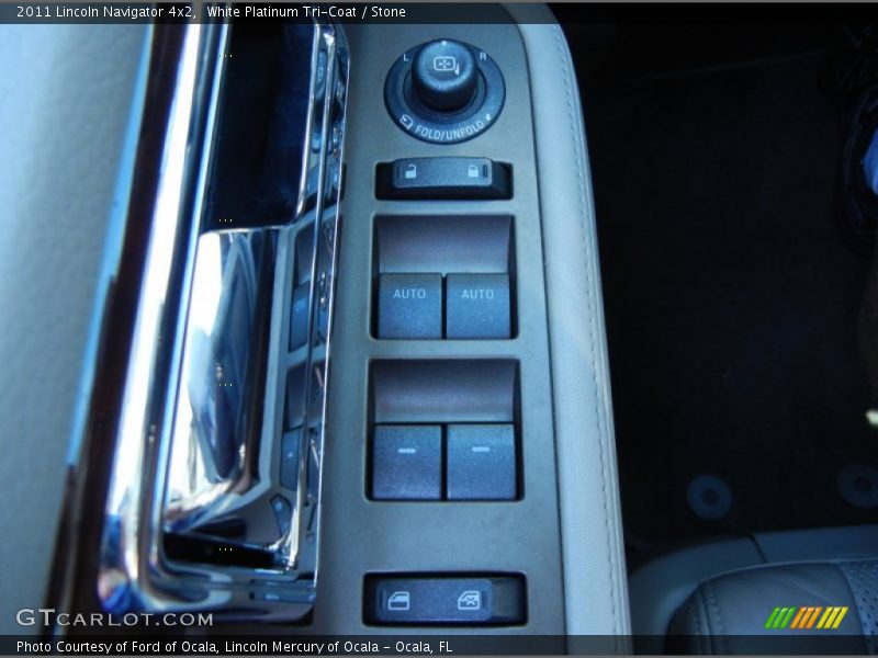 Controls of 2011 Navigator 4x2