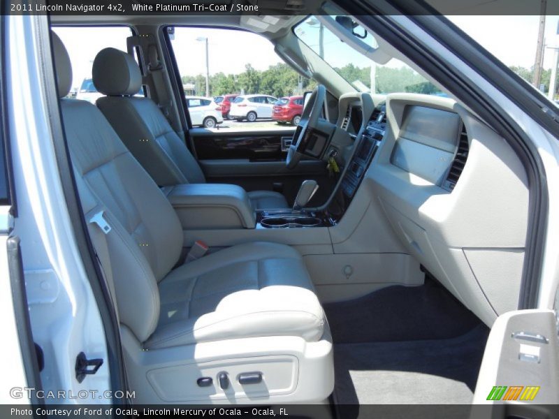 White Platinum Tri-Coat / Stone 2011 Lincoln Navigator 4x2