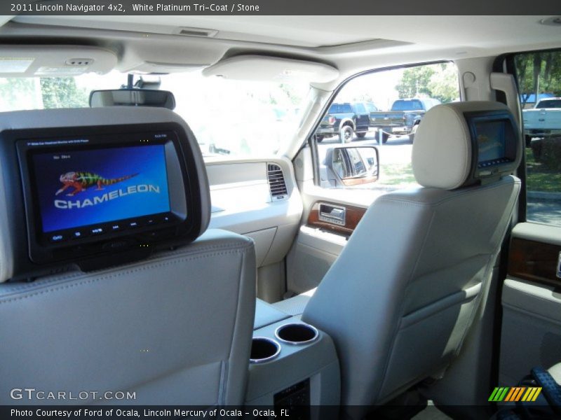 Entertainment System of 2011 Navigator 4x2