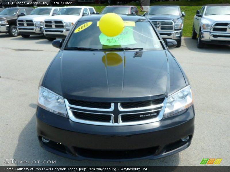 Black / Black 2011 Dodge Avenger Lux