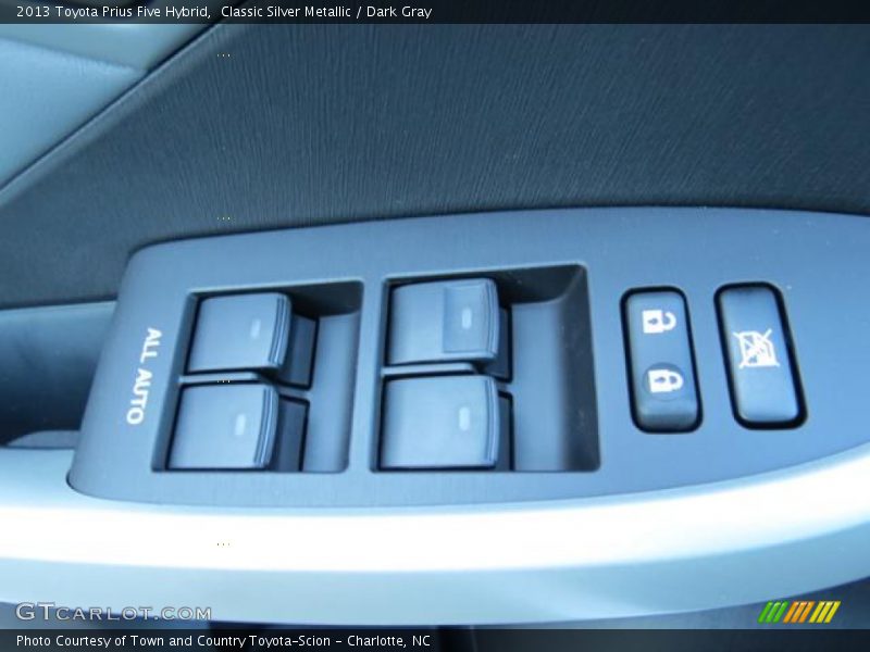 Classic Silver Metallic / Dark Gray 2013 Toyota Prius Five Hybrid