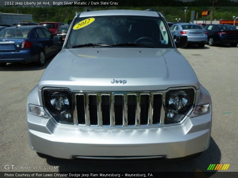 Bright Silver Metallic / Dark Slate Gray 2012 Jeep Liberty Jet 4x4