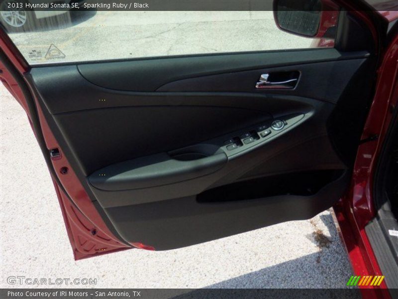Sparkling Ruby / Black 2013 Hyundai Sonata SE