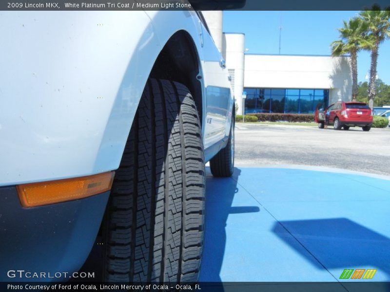 White Platinum Tri Coat / Medium Light Stone 2009 Lincoln MKX