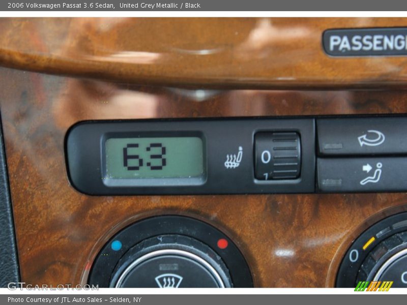 Controls of 2006 Passat 3.6 Sedan