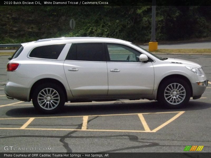 White Diamond Tricoat / Cashmere/Cocoa 2010 Buick Enclave CXL